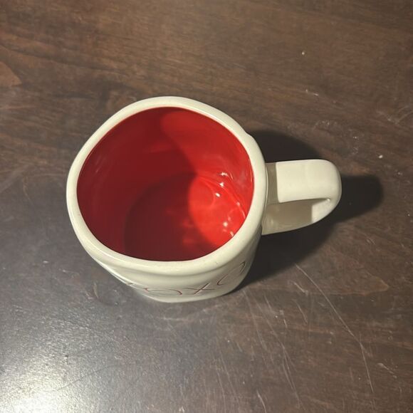 Rae Dunn XOXO Red White Coffee Mug Love - Picture 2 of 6